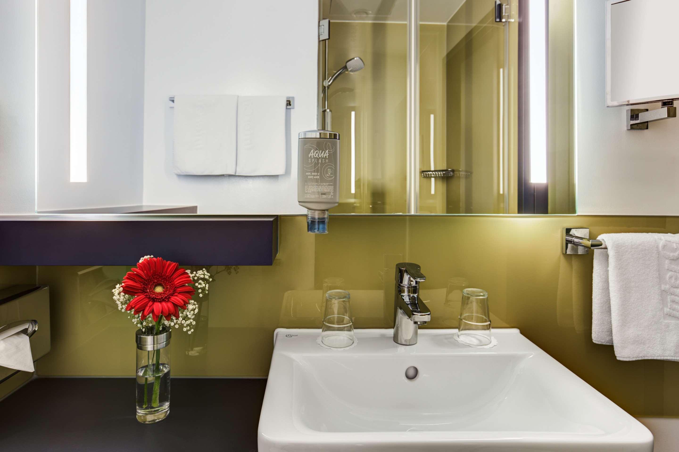 Intercityhotel Frankfurt Airport Frankfurt am Main Luaran gambar