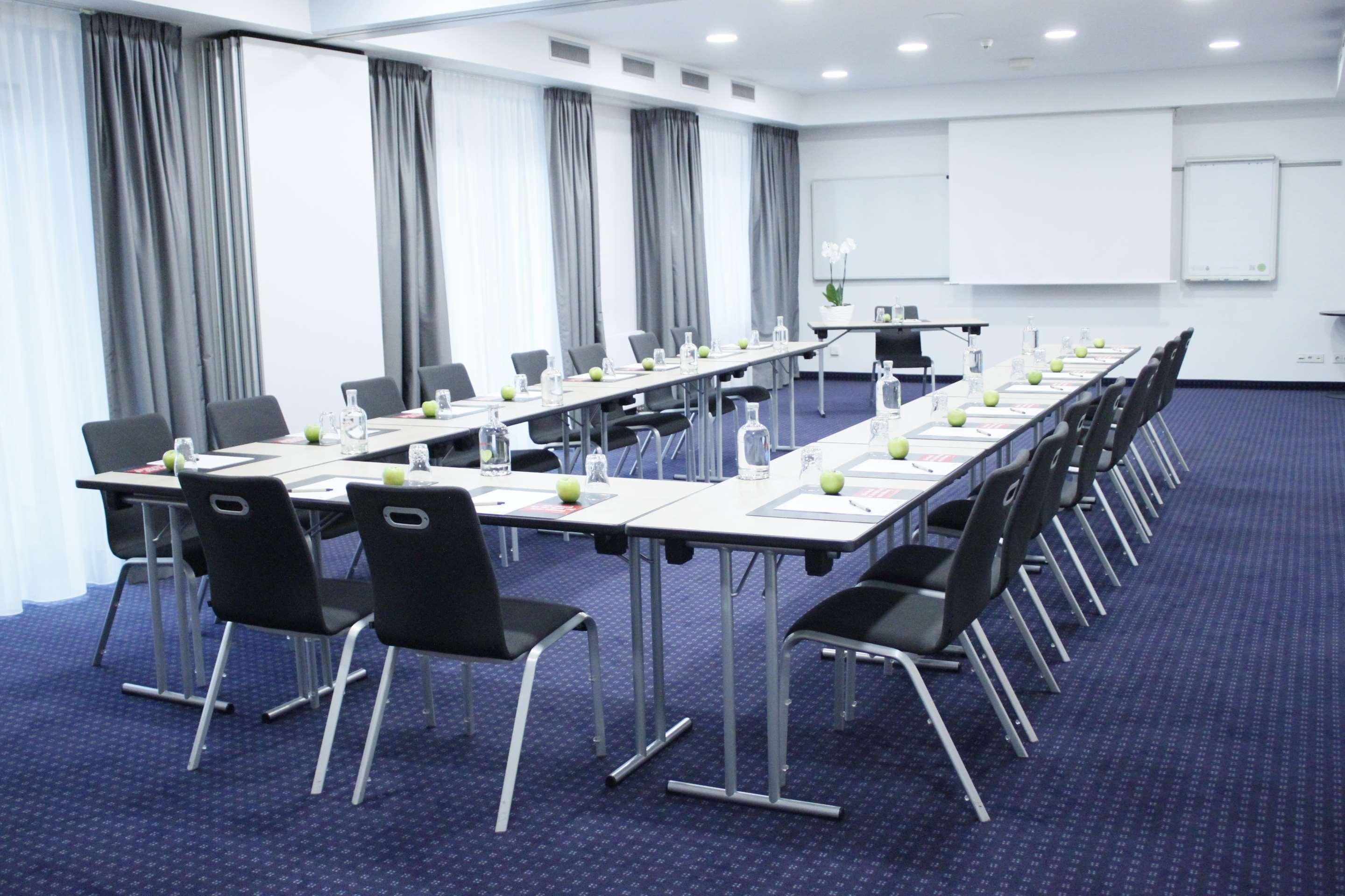 Intercityhotel Frankfurt Airport Frankfurt am Main Luaran gambar